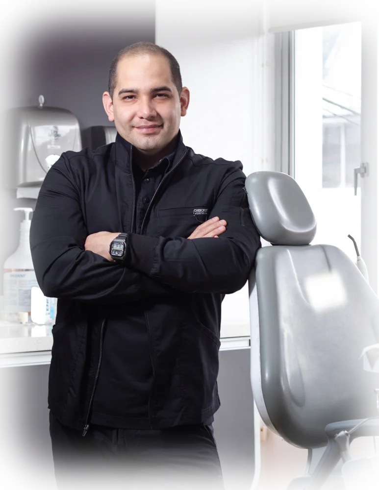 Dr. Hernán Villamizar, fundador de ProClinic UIO, Quito